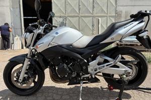 Suzuki GSR 600