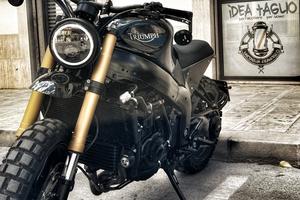 Triumph Sprint Scambler permuto x- adv 750