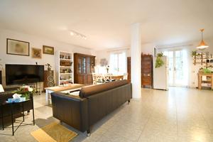 Villa a schiera con cortile