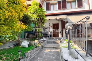 SPLENDIDA VILLA A SCHIERA A ZELO BUON PERSICO