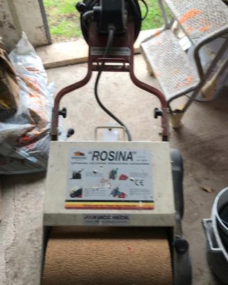 Rosina lava pavimenti