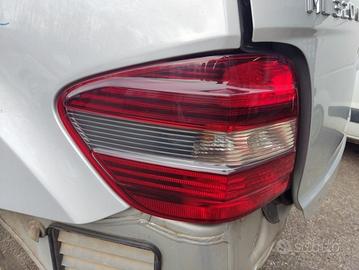 Fanale posteriore sx MERCEDES ML 320 2006