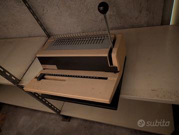 Rilegatrice a spirale