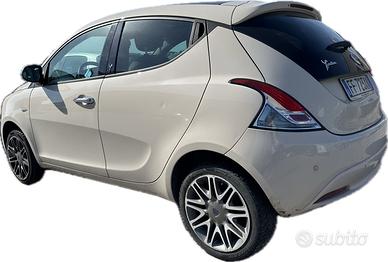 PER SOLI RICAMBI DA Lancia Ypsilon 900 TwinAir2016