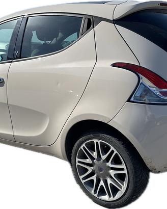 PER SOLI RICAMBI DA Lancia Ypsilon 900 TwinAir2016