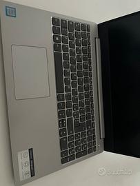 Computer Lenovo 330 S