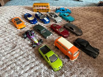 Modellini matchbox e hotwheels
