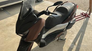 Yamaha xmax 300