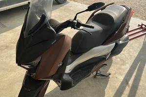 Yamaha xmax 300