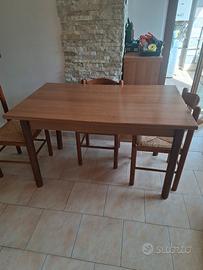Tavolo sala pranzo con 4 sedie