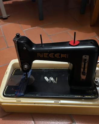 Necchi macchina da cucire
