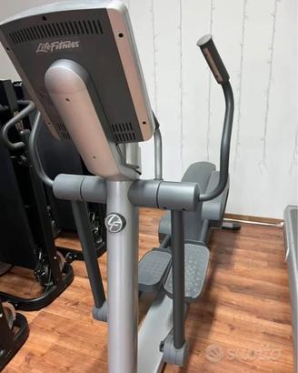 Ellittica life fitness