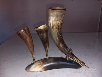 Soprammobile vintage in vero corno di bufalo