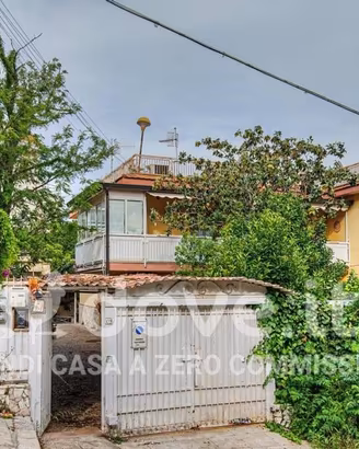 Appartamento di 100 m² con 4 locali a Palermo