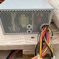 Alimentatore ATX Delta Electronics 400W - Ideale