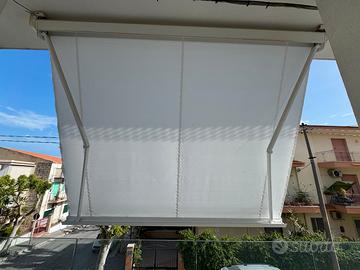 Nn. 2 Tende da sole Enormi + nn 3 tende a rulli