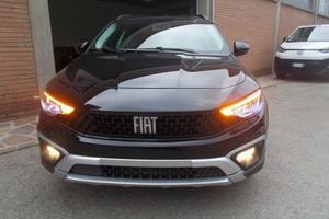 FIAT Tipo Cross 1.5 T4 130cv Hybrid DCT Cross...