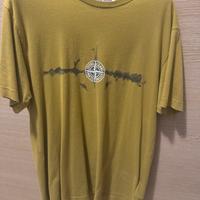 T-shirt stone island