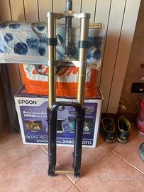 forcella mtb doppia piastra downhill 26 27.5 