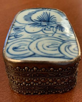 Scatolina argento e due bracciali