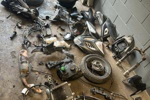 Pezzi di ricambio Aerox 50 scooter