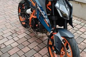 KTM DUKE 390 2024