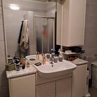 mobile bagno con specchio