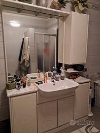 mobile bagno con specchio