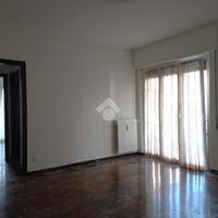 3 LOCALI A COGORNO