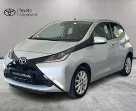 Toyota Aygo 5p 1.0 x-play tss