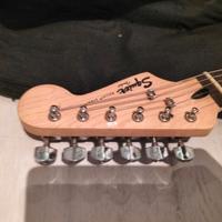 Chitarra elettrica FENDER bianca