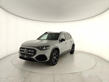 MERCEDES-BENZ GLB 200