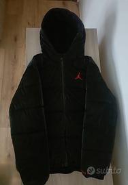 Piumino Jordan Essentials Nero Lucido