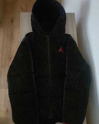 Piumino Jordan Essentials Nero Lucido