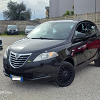 Lancia Ypsilon 0.9 TwinAir 85 CV 5 porte Metano Ec