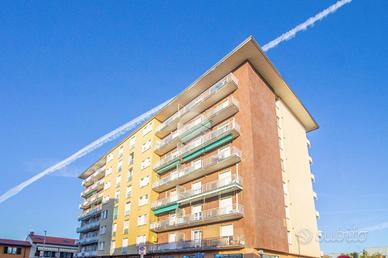 2 LOCALI A GARBAGNATE MILANESE