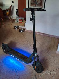 Monopattino elettrico InMotion S1