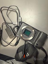 SONY a6400 + obiettivo 16-50mm con 2339 scatti