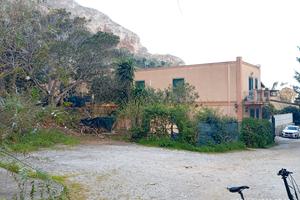 Immobile uso residenziale/turistico/ristorazione