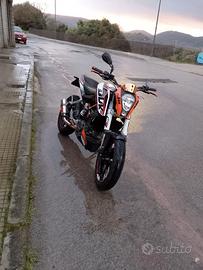 KTM Duke 125