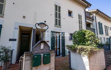 TRILOCALE CON DOPPI SERVIZI CON GIARDINO PRIVATO