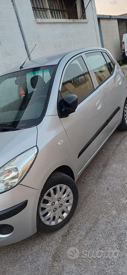 HYUNDAI i10 2ª serie