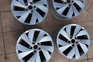 Cerchi Lega 17” originali Volkswagen Golf