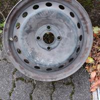 4 Cerchi in ferro 15 pollici Fiat Punto 2013