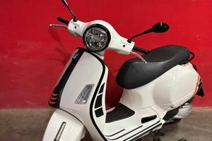 Vespa 300 gts super sport hpe