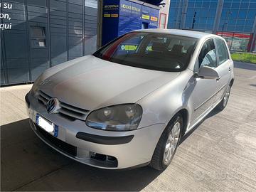 VOLKSWAGEN golf 5