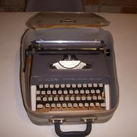 Macchina da scrivere portatile Remington Travel Ri