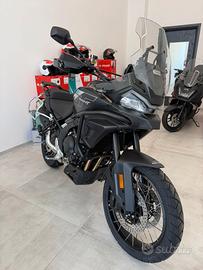 MT 700 ADV CF MOTO