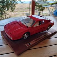 modellino Ferrari testarossa scala 1:18