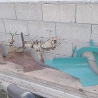 ascoltatori e arati motocoltivatore 